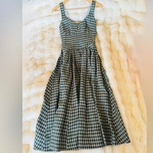 Reformation Roslyn Linen Dress In Cactus Check, brand new, never worn, no flaws.